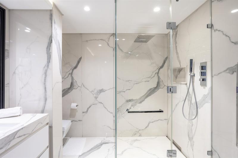 5 Bedroom Property for Sale in Bantry Bay Western Cape